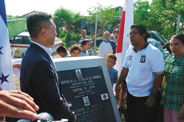 Inauguran proyectos donados por Japón