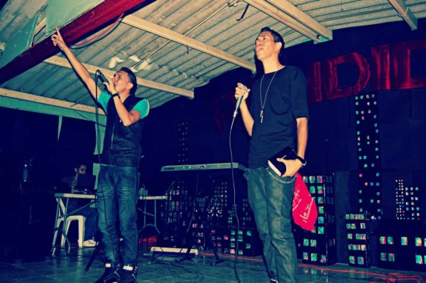 Concurrido Concierto de amor y alabanzas