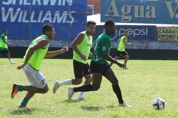 Adinolfi: 'Ojalá podamos hacerle cosquillas a Motagua”