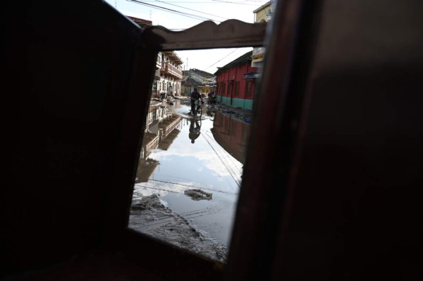 Una marea de lodillo, viviendas destruidas y un duro reinicio, el drama de los limeños (FOTOS)