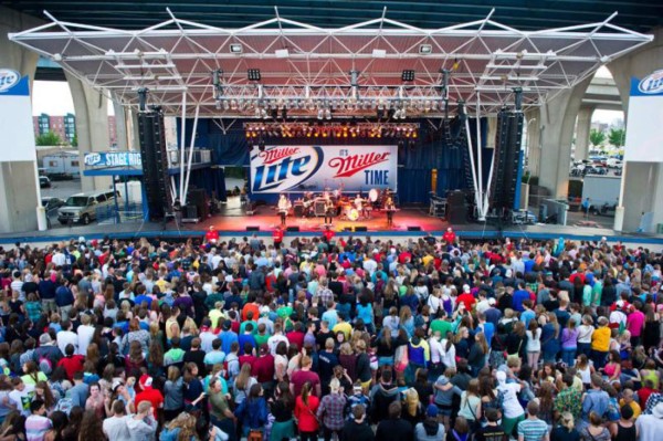 Disfrute del Miller Lite Experience 2015