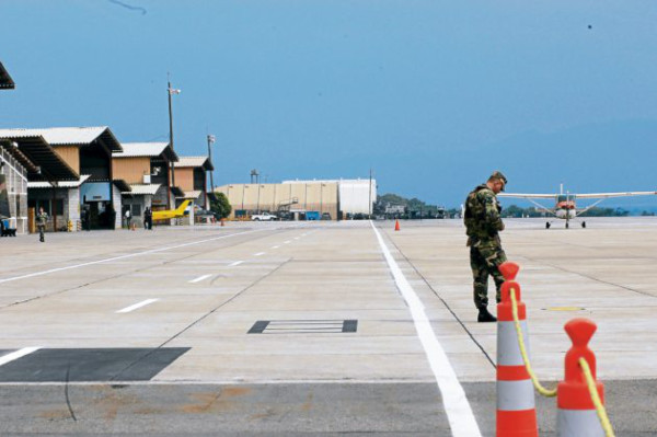 Aeropuerto a más de 40 km, muy alejado