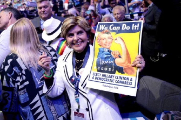 Clinton hace historia y se convierte en candidata presidencial demócrata&nbsp;&nbsp;