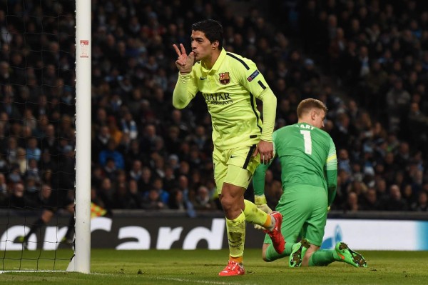 Barcelona triunfa con doblete de Luis Suárez ante el City