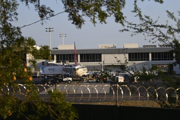 Albergues y suspensión de pago de servicios públicos, 10 medidas de Bukele ante Covid-19