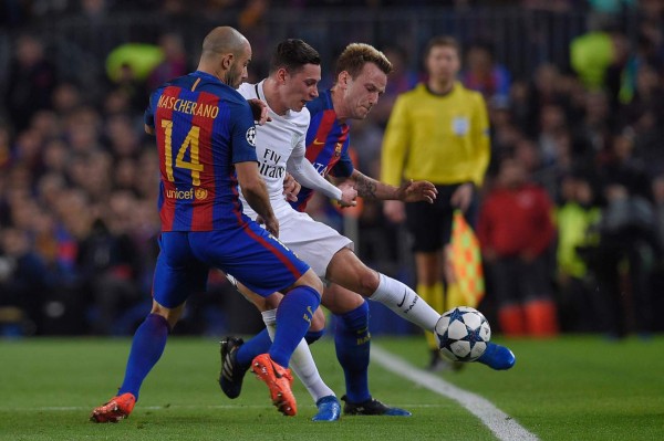 Rakitic renueva con el Barcelona hasta 2021&nbsp;&nbsp;