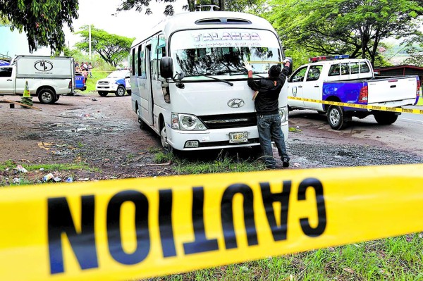 Policía seguía la pista a banda de mujeres