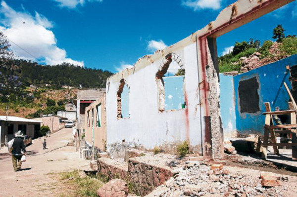 Construirán 245 viviendas para damnificados