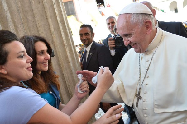 Complicidad con curas pedófilos