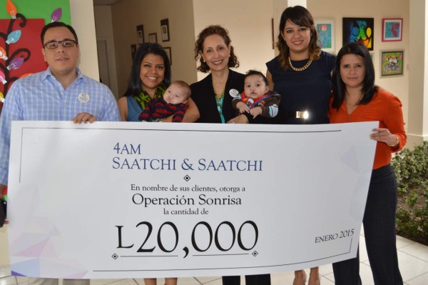 Agencia publicitaria entregó donativo a Operación Sonrisa