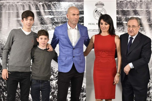 Real Madrid cesa a Rafael Benítez y nombra entrenador a Zidane