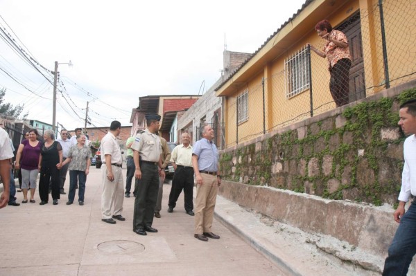 Inauguran pavimentación