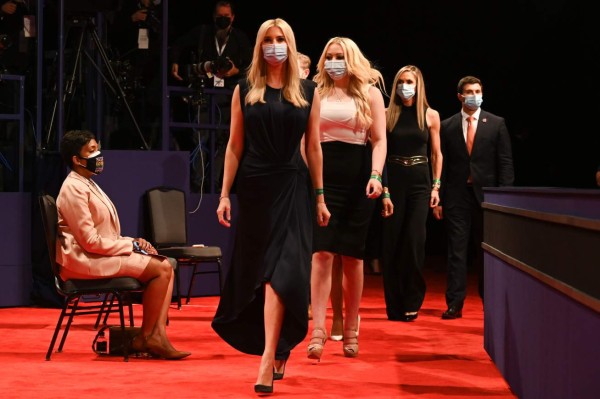 Elegantes y bellas: así lucieron las esposas e hijas de Biden y Trump en segundo debate