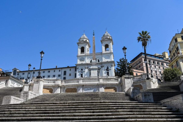 Italia ya no es el país con más muertos por coronavirus, pero sigue lucha (FOTOS)