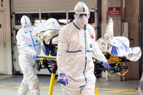 Médico cubano en África supera ébola