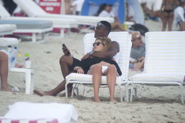 Un 'ángel' se roba las miradas en las playas de Miami