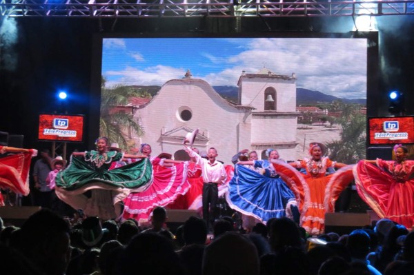 Comayagua vibró con las '12 Campanadas' para recibir Año Nuevo