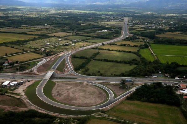 Buscan un desarrollo ordenado de sectores al operar Palmerola