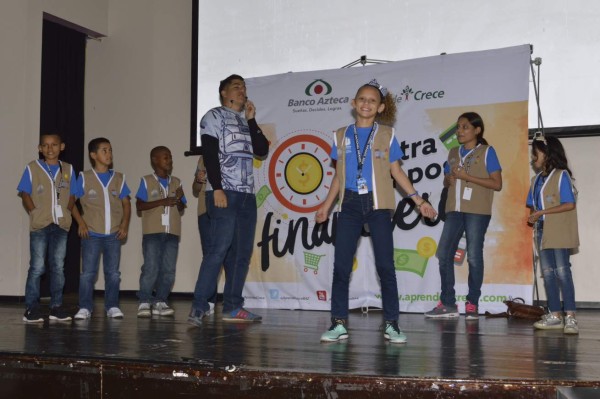 Banco Azteca: 128 niños aprenden sobre educación financiera
