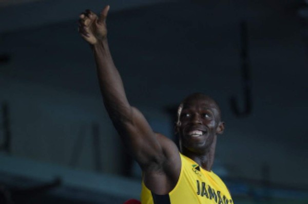Usain Bolt inicia con un paseo su objetivo de nuevo triplete olímpico