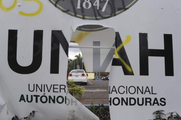 Encuentran saqueada oficina de seguridad de la UNAH