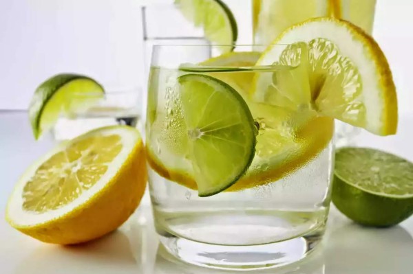 Agua con sabor