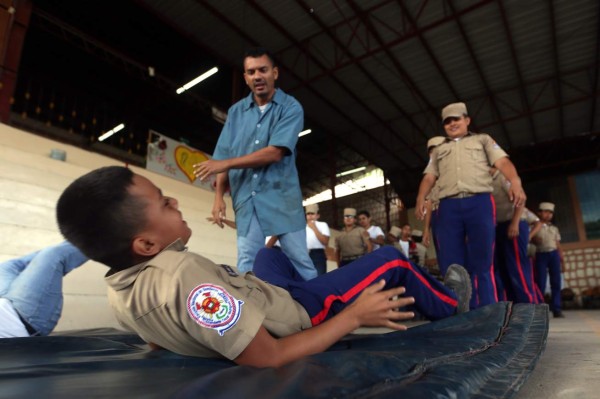 Modernizarán las instalaciones de la Escuela Nacional de Bomberos