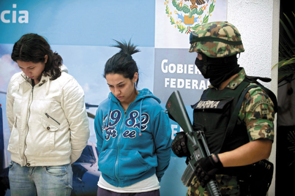 Mujeres ascienden en carteles mexicanos tras caer hombres