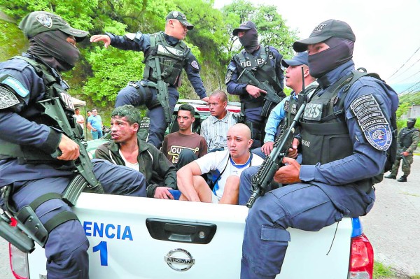 En persecución caen miembros de la pandilla 18