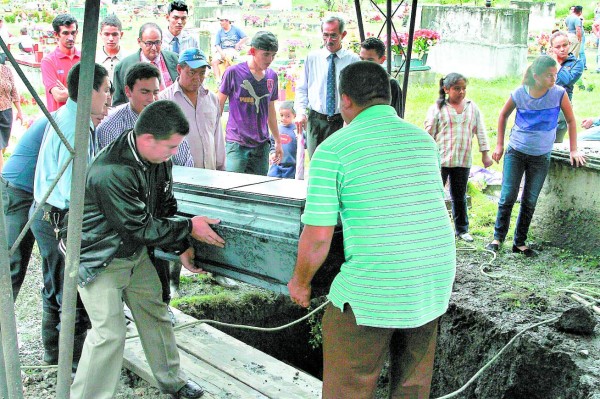 Testigos de Jehová murieron haciendo obra que Dios mandó