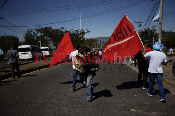Las imágenes del recorrido de Xiomara Castro hacia el Estadio Nacional