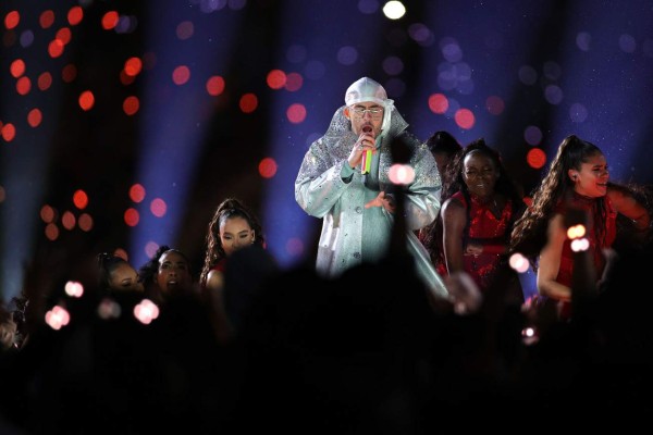 ¡Hasta Bad Bunny apareció! Las mejores fotos del show de JLo y Shakira en el Super Bowl
