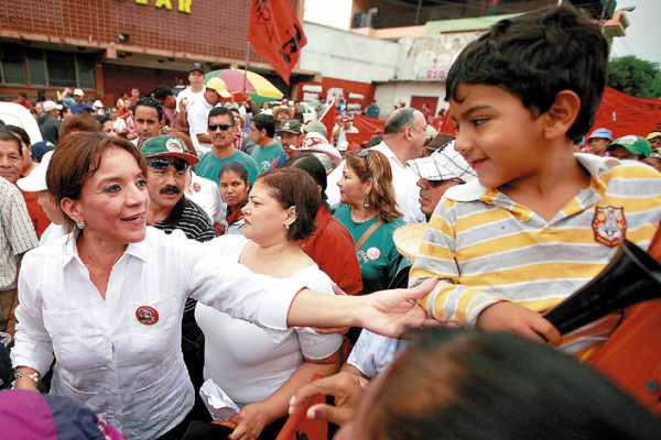Zelayistas manipularon marcha de trabajadores