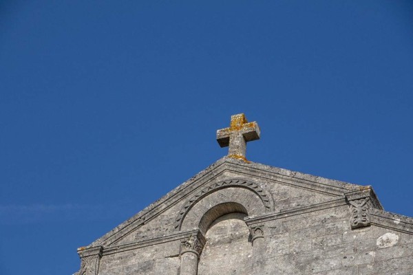 Pastores detenidos tras encerrar a feligreses esperaban 'una respuesta de lo alto'