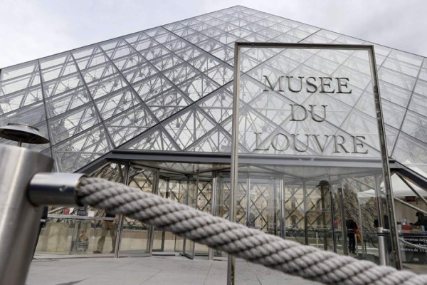 Artes decorativas francesas en 33 salas