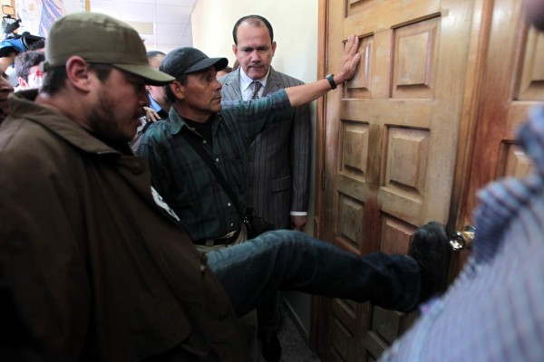 FOTOS: Así fue el zafarrancho en la CSJ