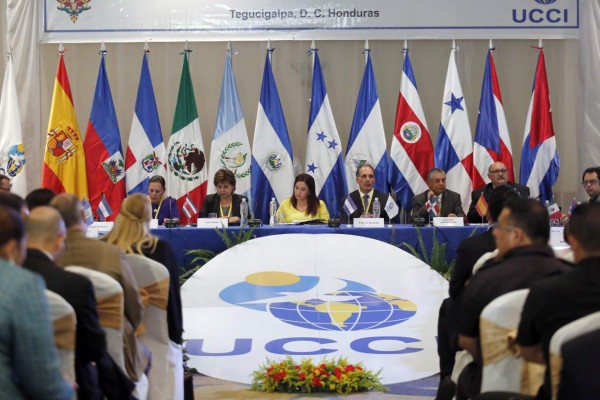 Alcaldes asumen compromiso contra el cambio climático