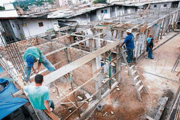 Construidos primeros 60 puestos