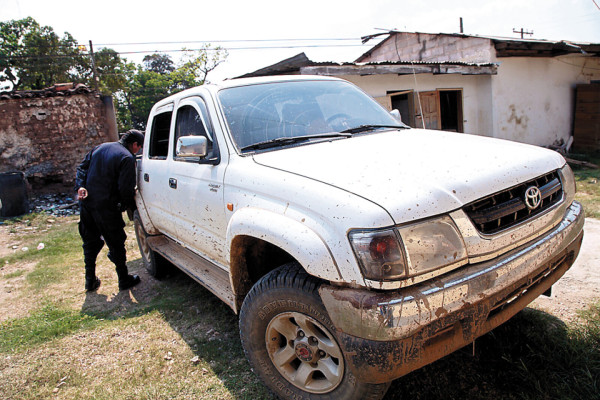 Cae oficial de Policía con arsenal de guerra en el norte de Honduras
