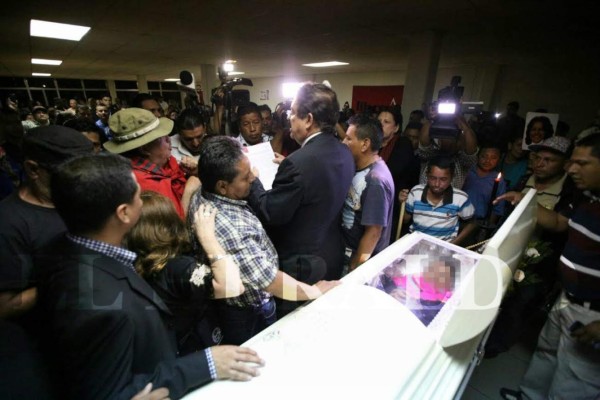 Honduras: Llegan restos de Berta Cáceres a La Esperanza