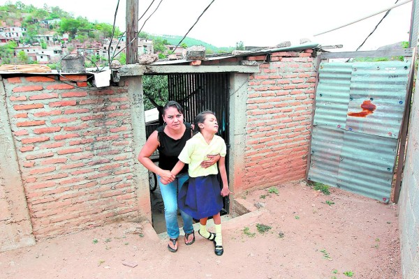 Un humilde hogar de cuatro paredes esconde la necesidad de Sabini Nicol