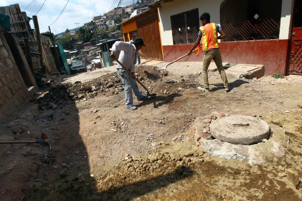 Familias estrenan nueva vivienda