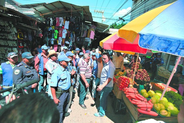Amenazas de protesta por ordenamiento en mercados