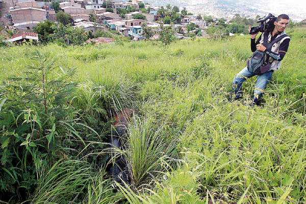 Hallan cadáver en cementerio de la Divina Paraíso