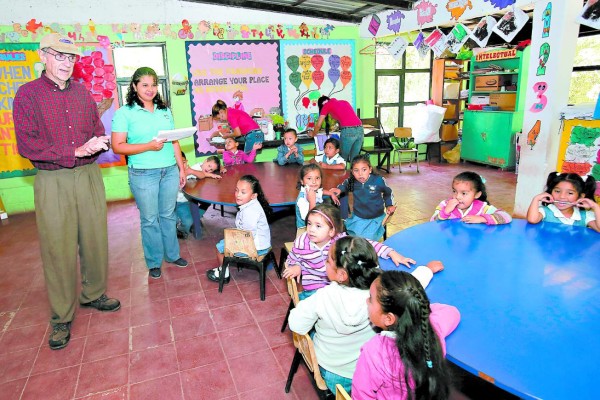 Educación bilingüe para los pobres