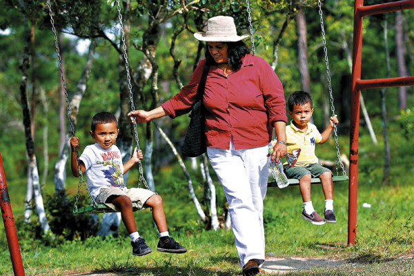 Visite los tesoros turísticos de Santa Ana