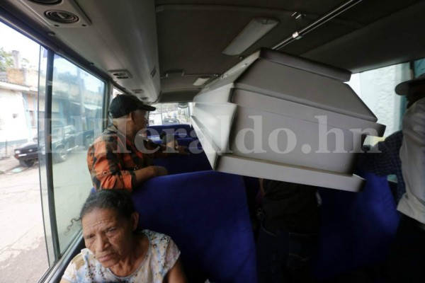 Honduras: Trasladan restos de bebé asesinada hacia Curarén, enmedio de consternación