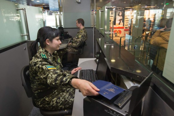 Preguntas que agentes de inmigración de Estados Unidos realizan a los viajeros en aduana