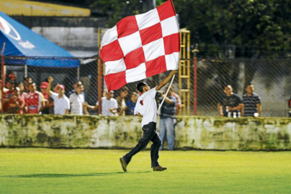 Choloma derribó al Olimpia y sueña con la final