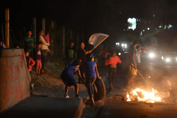 FOTOS: Así han sido las tomas y protestas en varios sectores de Honduras